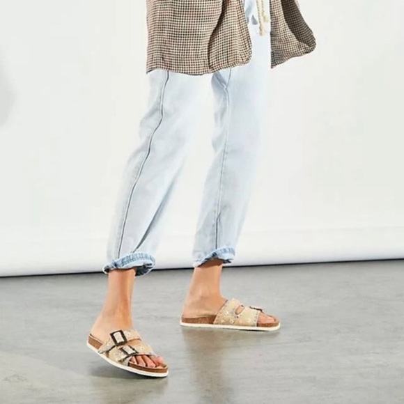 FREE PEOPLE Wildflowers Footbed Embroidered Floral Leather Slide Sandals Size 38 - Picture 5 of 10